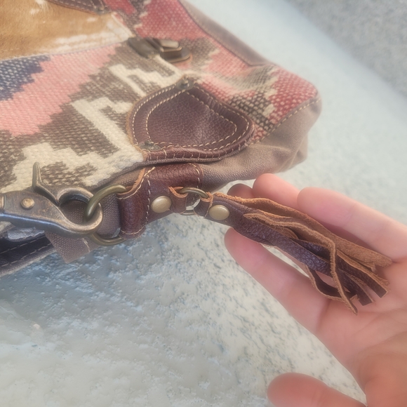 Myra Bag Rustic Multicolor Crossbody - Picture 10 of 16